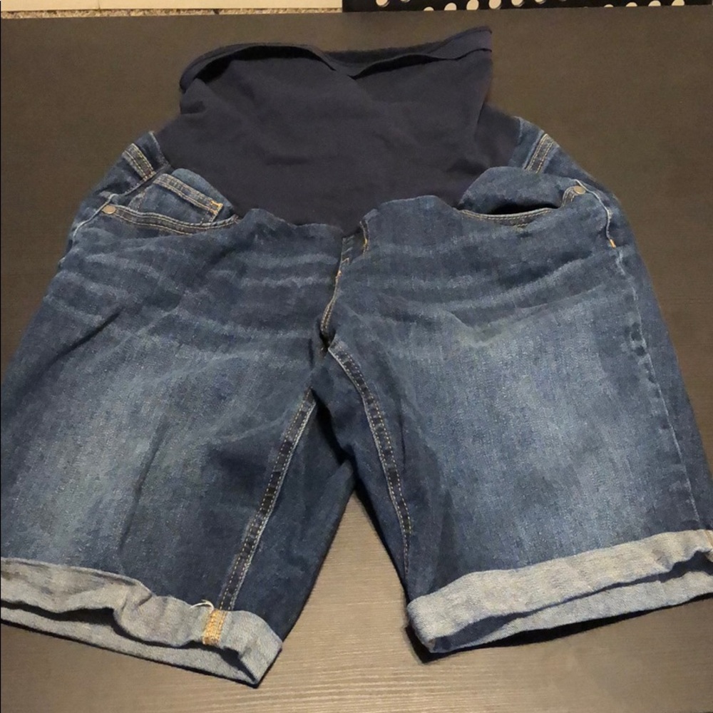 Motherhood Maternity Indigo Blue Bermuda short